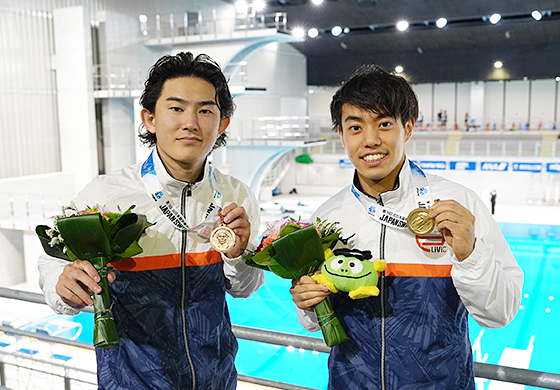 山田周汰（左）と西田玲雄（右）